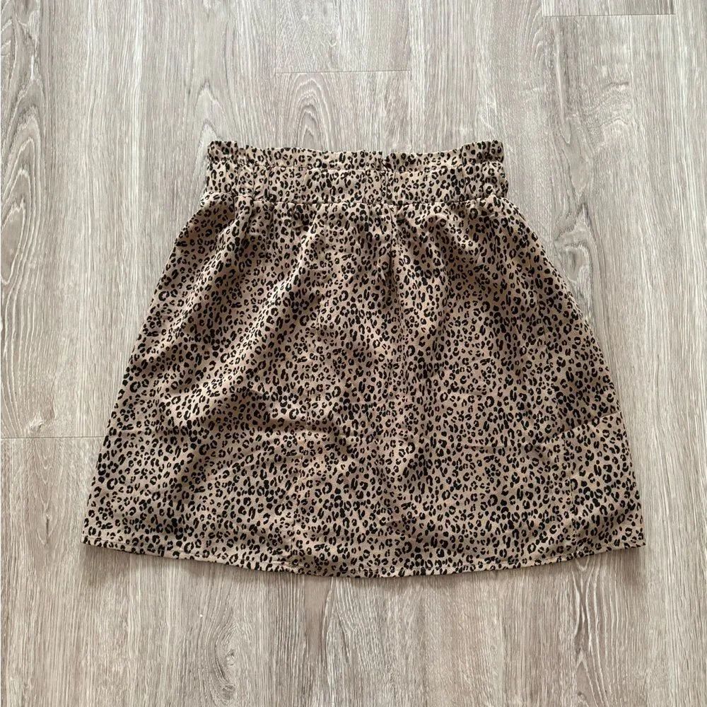 Hem & Thread Leopard Mini Skirt